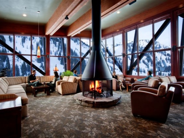 Alta's Rustler Lodge • Eagle's Nest Lounge